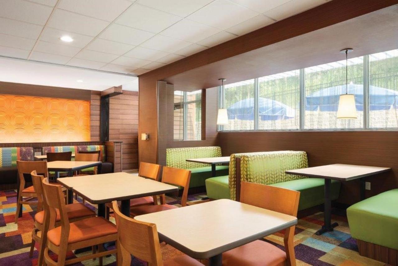 Fairfield Inn & Suites By Marriott Атенс Экстерьер фото