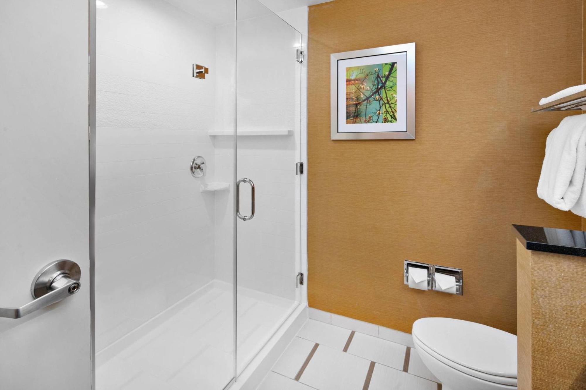 Fairfield Inn & Suites By Marriott Атенс Экстерьер фото