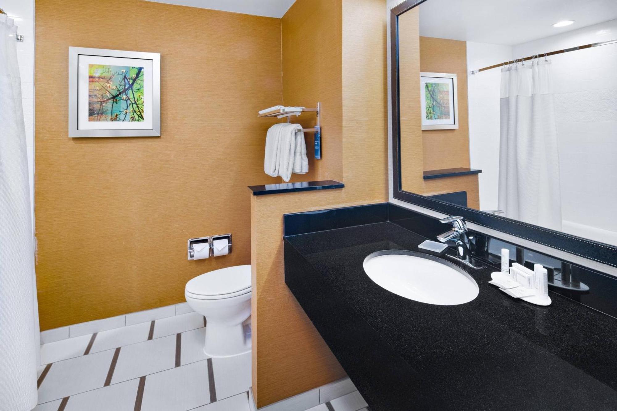 Fairfield Inn & Suites By Marriott Атенс Экстерьер фото