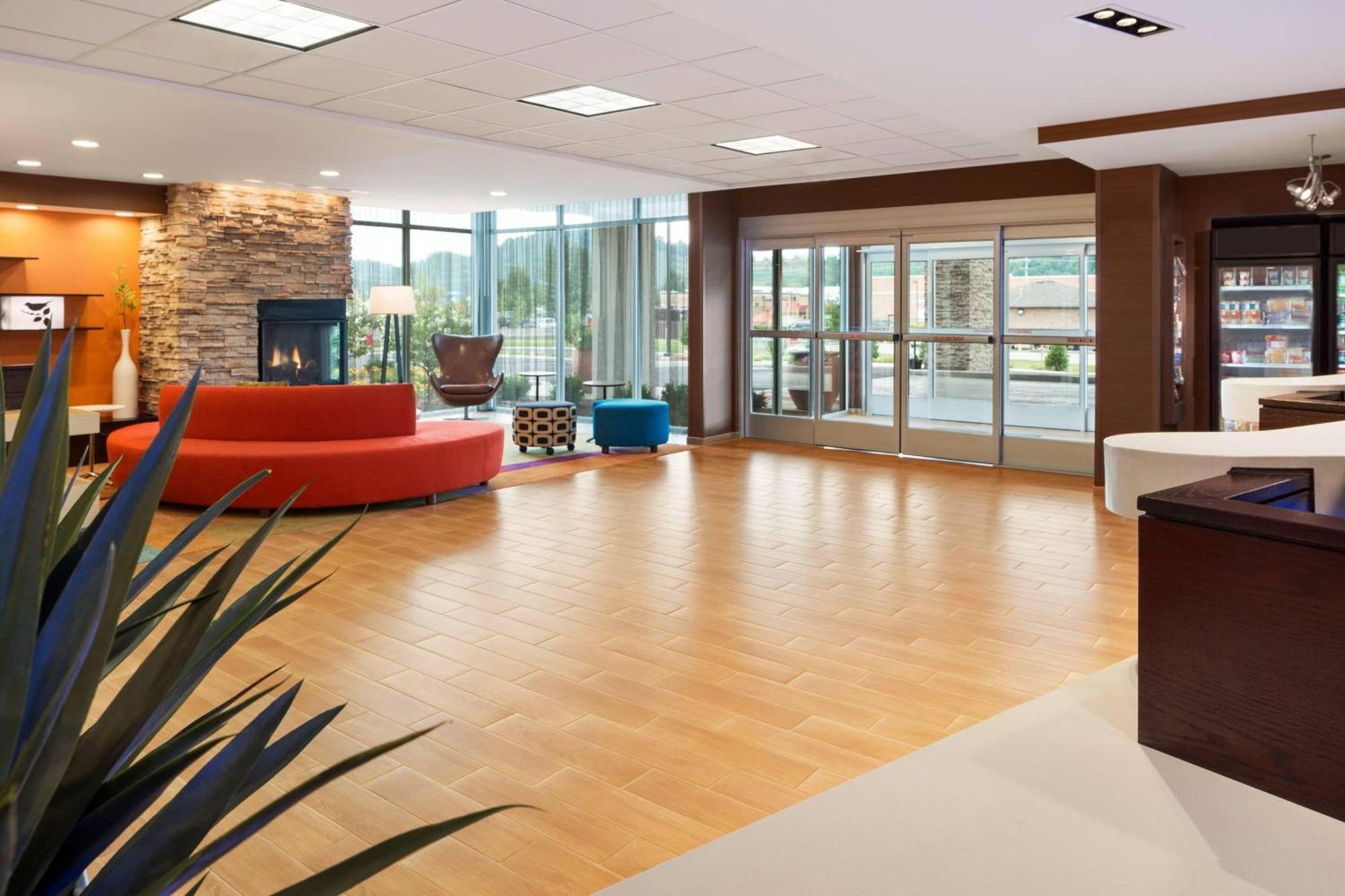 Fairfield Inn & Suites By Marriott Атенс Экстерьер фото