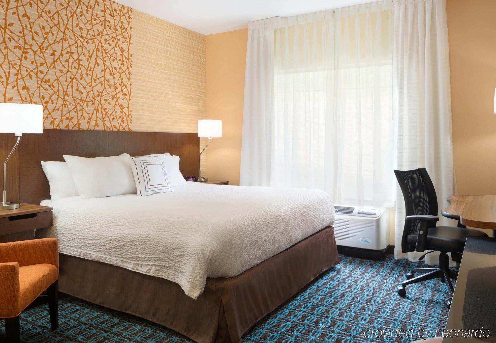 Fairfield Inn & Suites By Marriott Атенс Экстерьер фото