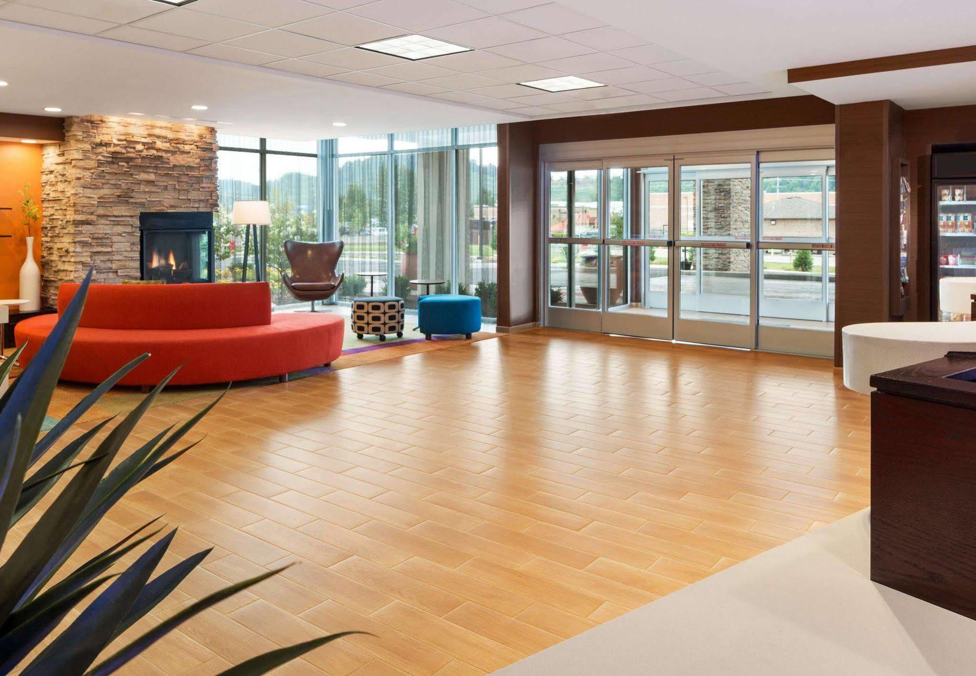 Fairfield Inn & Suites By Marriott Атенс Экстерьер фото